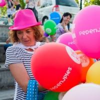 Pedenjples: Klobuki, balončki in živopisane rutice